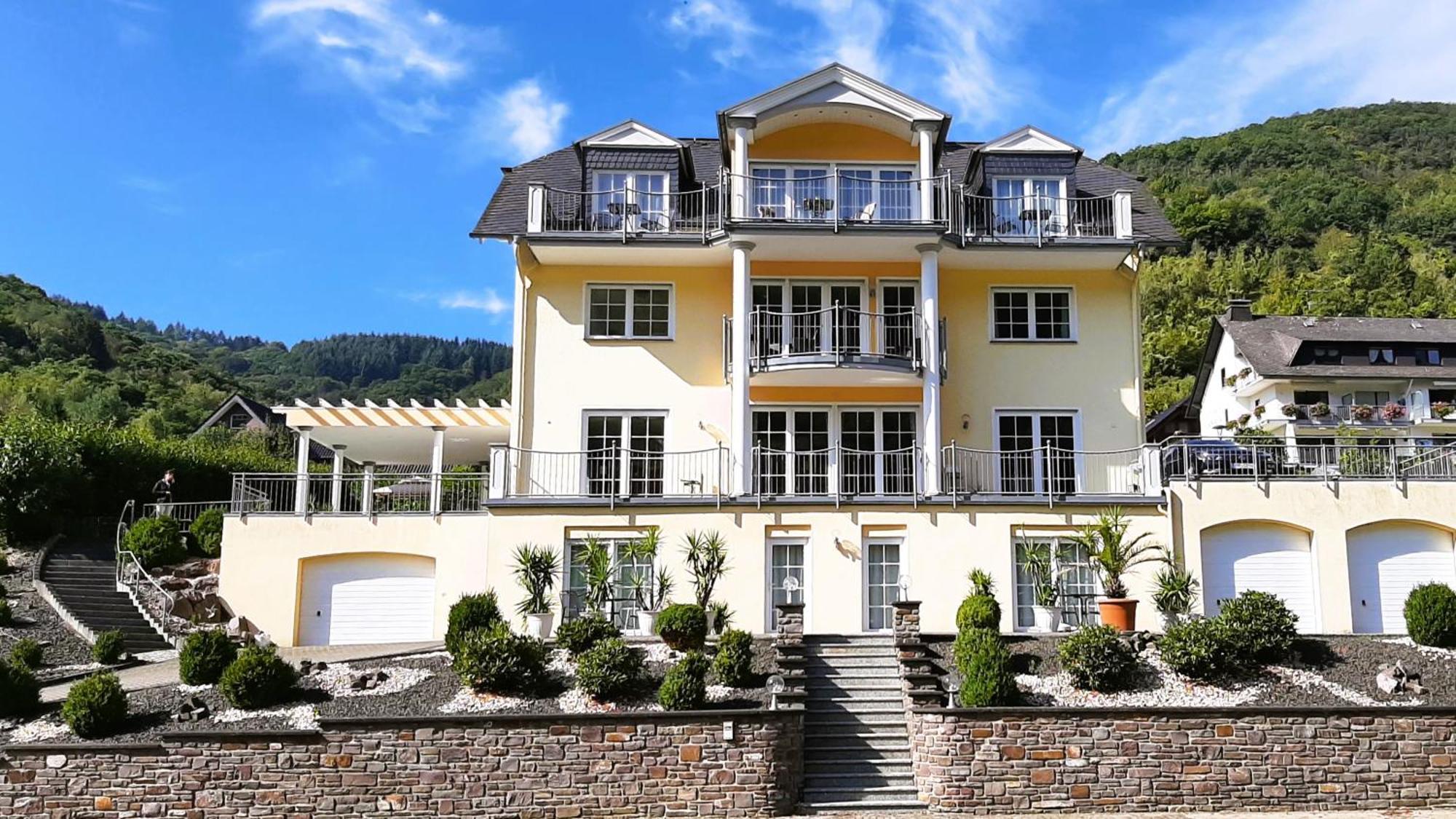 Residenz Moselstausee Sankt Aldegund Exteriör bild
